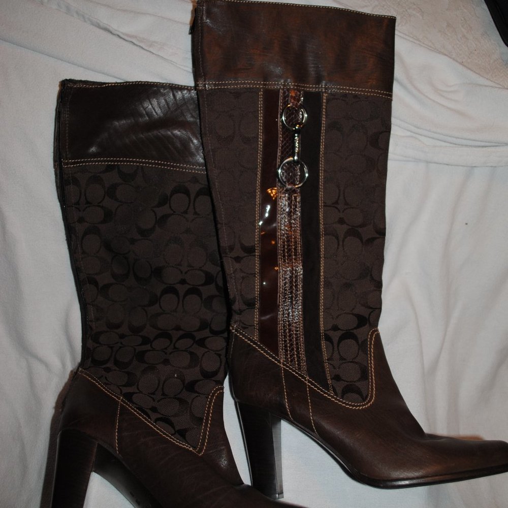 COACH LEATHER / FABRIC BROWN BOOTS SZ 10B  ** "NEEDS HEELS"**